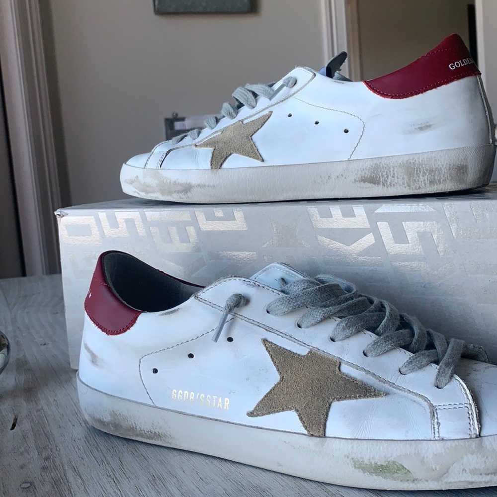 Golden goose super star size 42 slighty worn